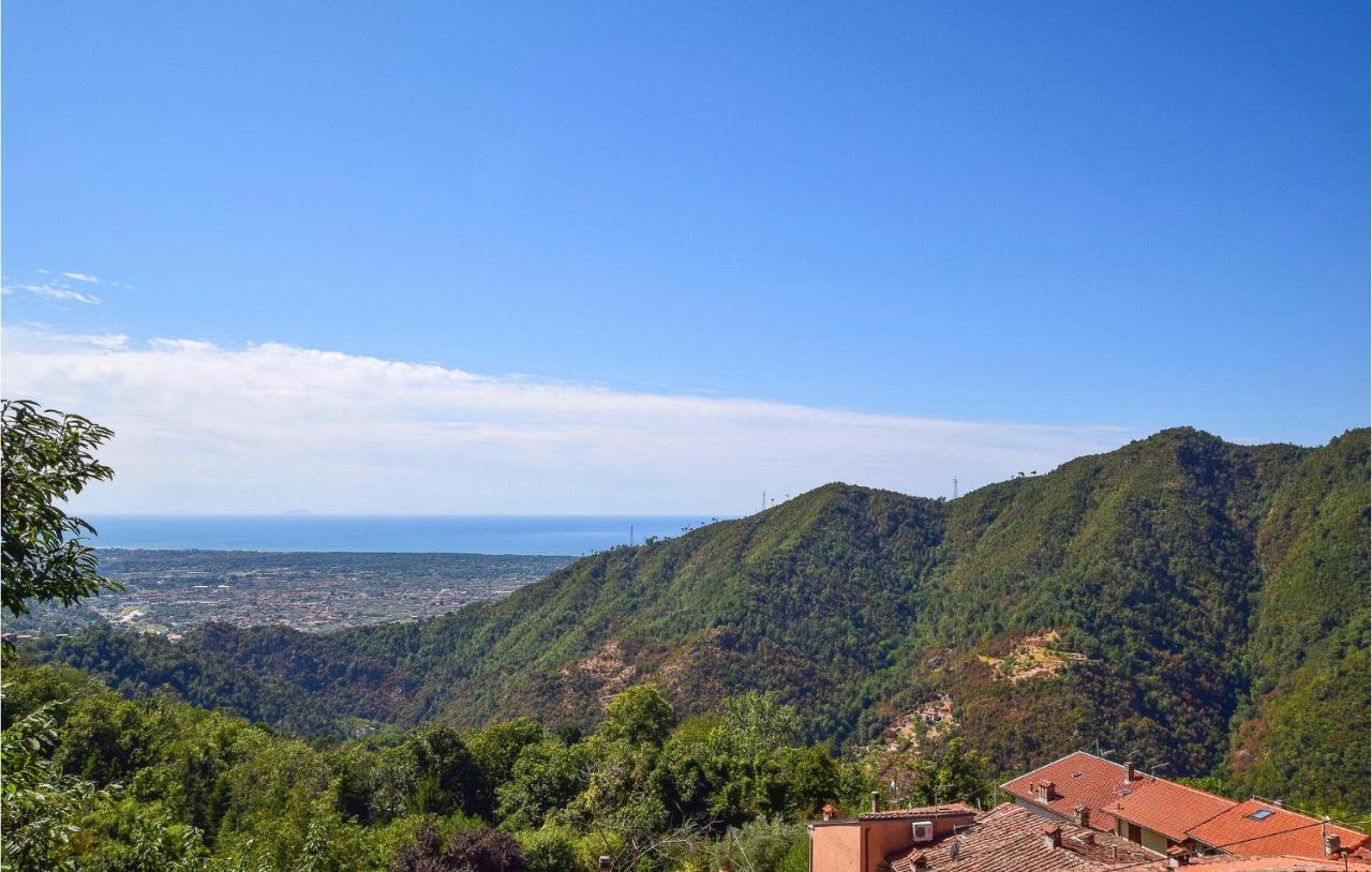 5 Bedroom Amazing Home In Fabbiano Fabbiano  ภายนอก รูปภาพ